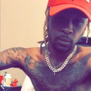 Meet your Posher, Derrick